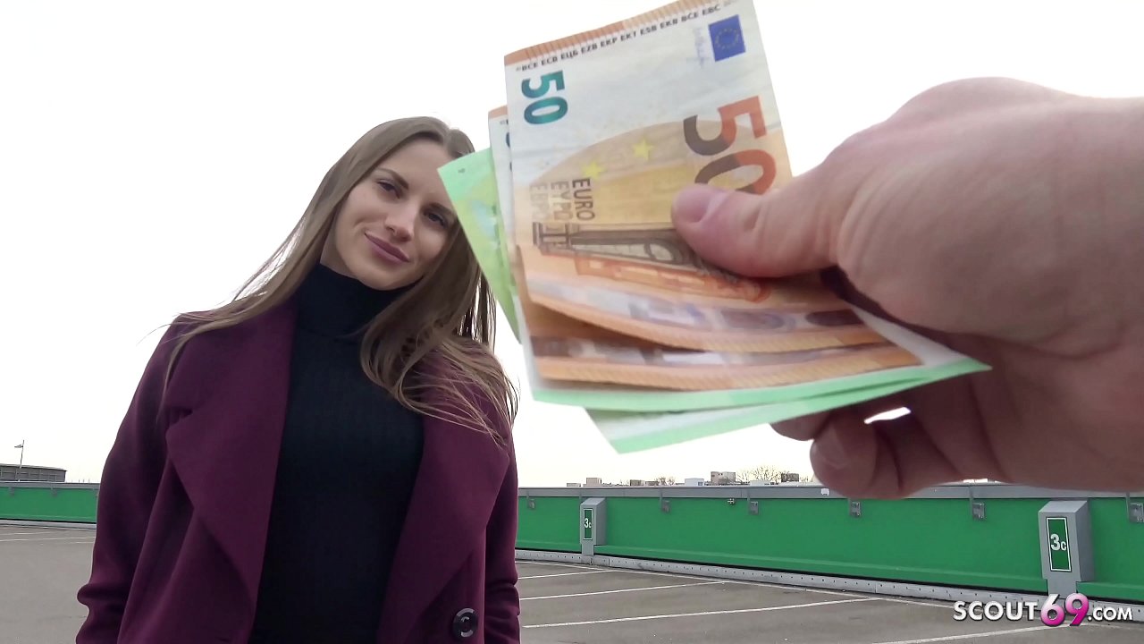 NEMŠKI SKAVT JE SANJE DOTIKANJE STEELE, PARKIRIŠČE TELLTALE IN SEKSI ZA DENAR