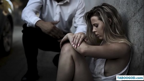 Kinky zgodbe: brezdomna najstnica